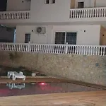 Villa Ndreca *